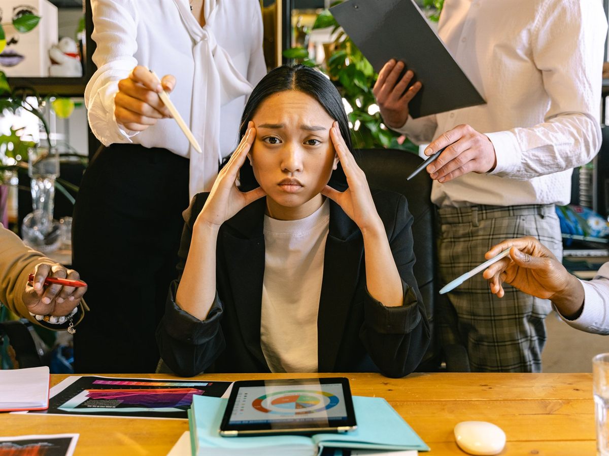 Pourquoi je perds mes moyens face à certaines personnes ?